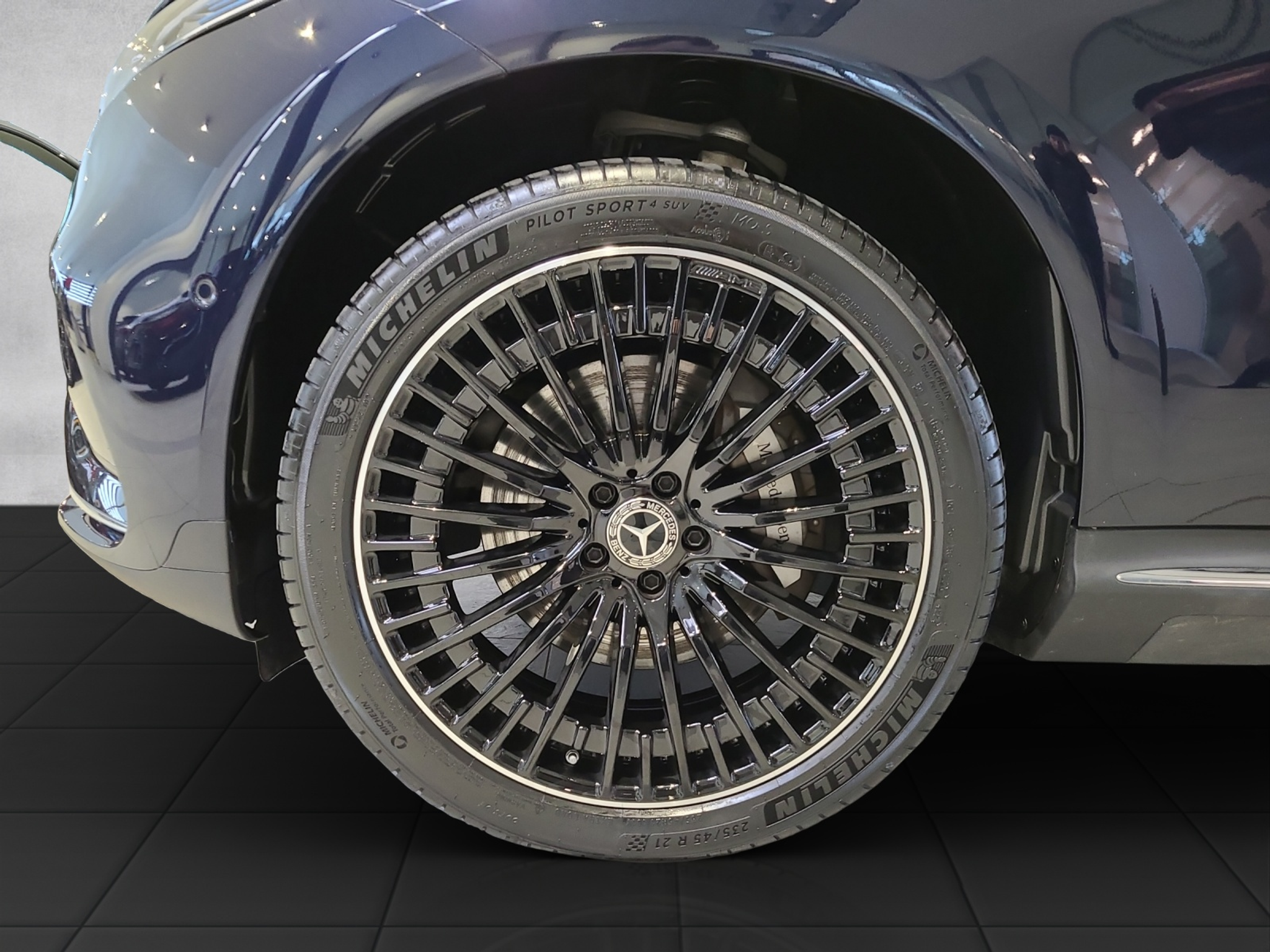 listing desktop thumbnail image 9