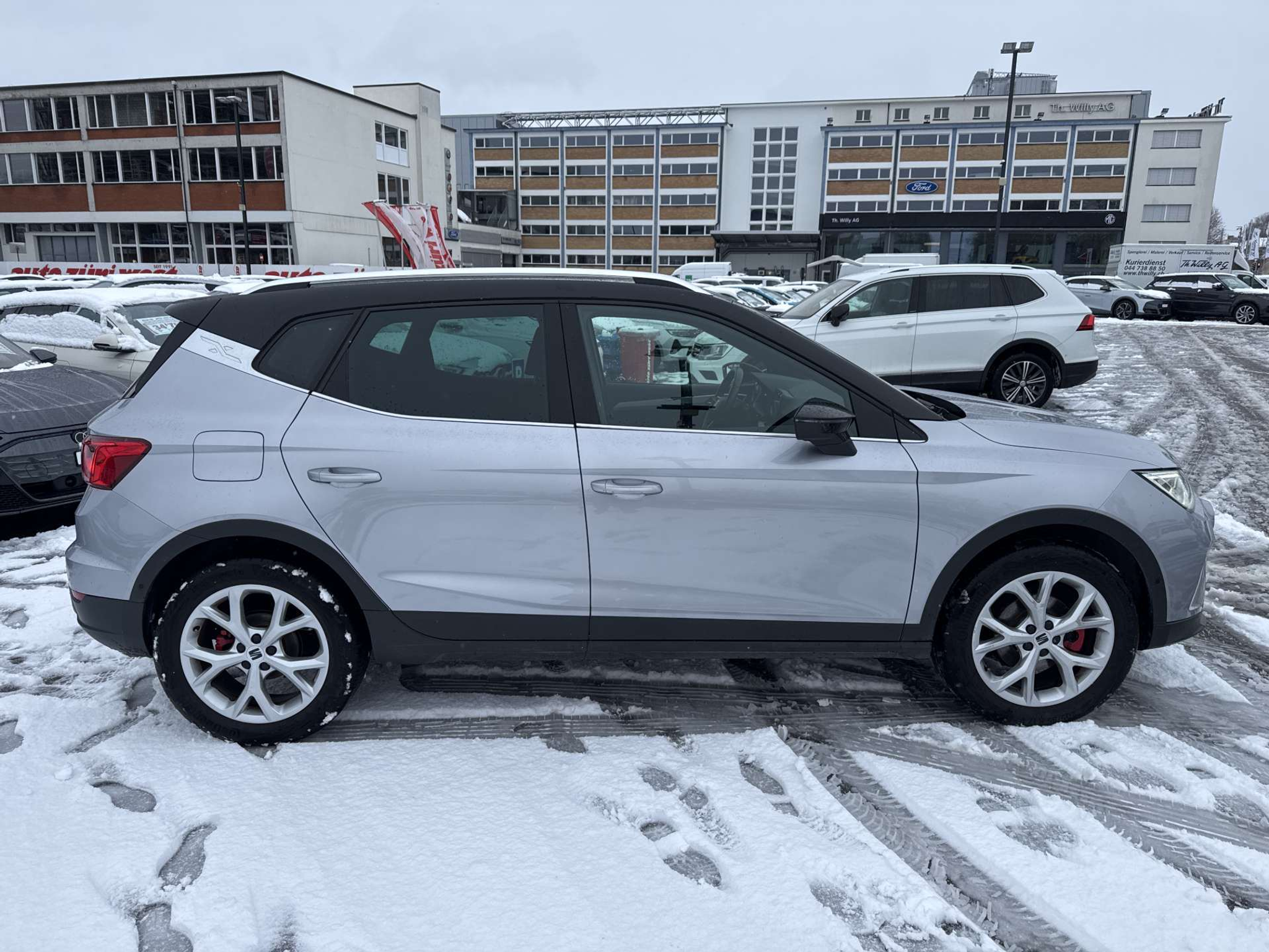 listing desktop thumbnail image 10