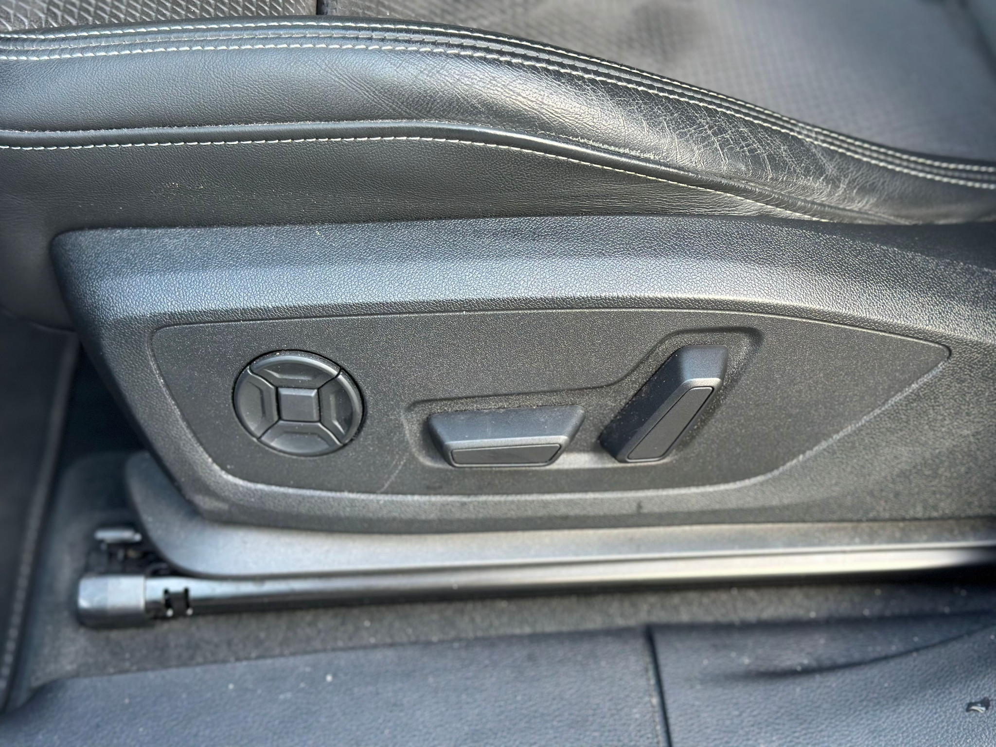 listing desktop thumbnail image 14