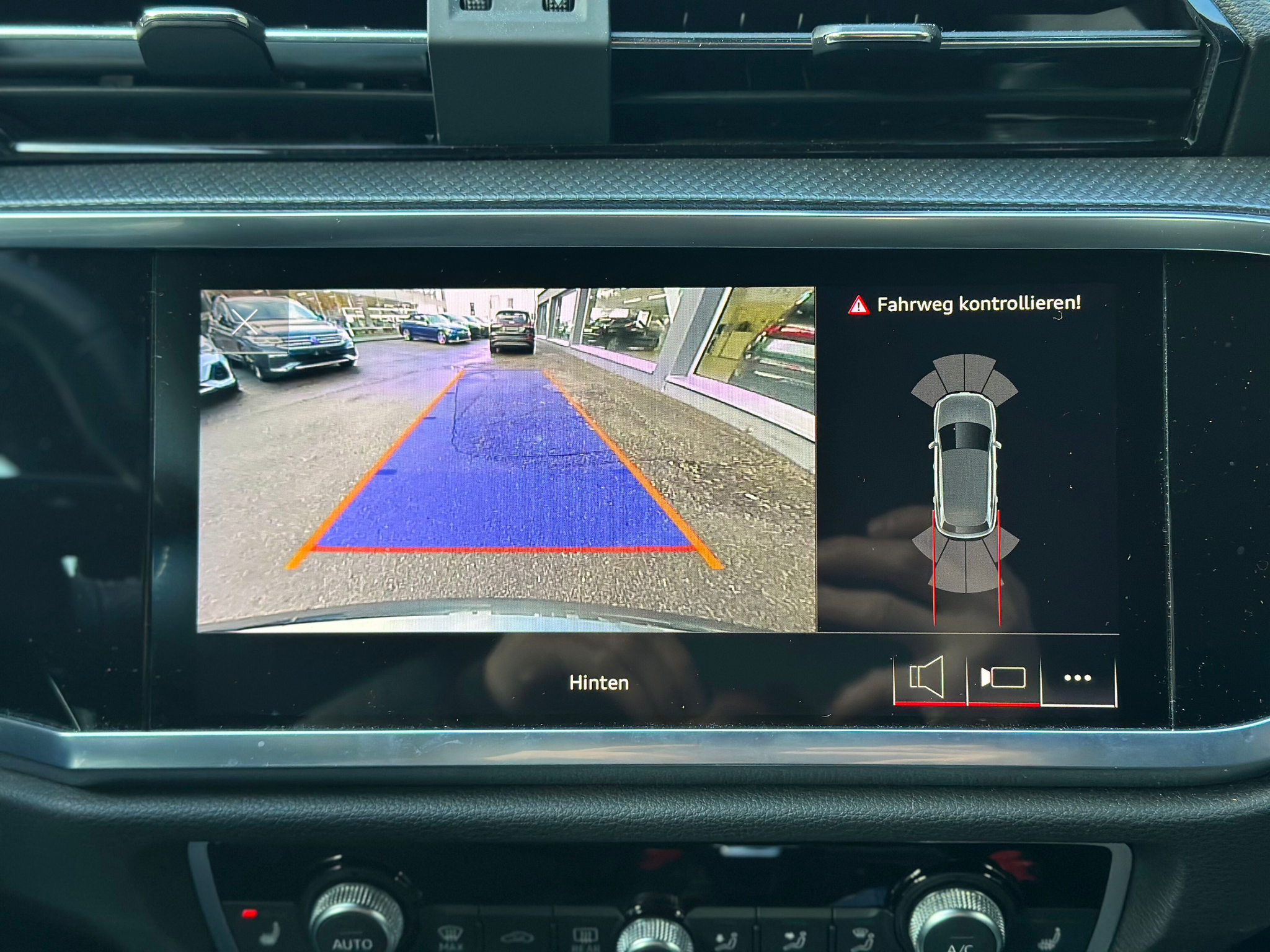 listing desktop thumbnail image 11