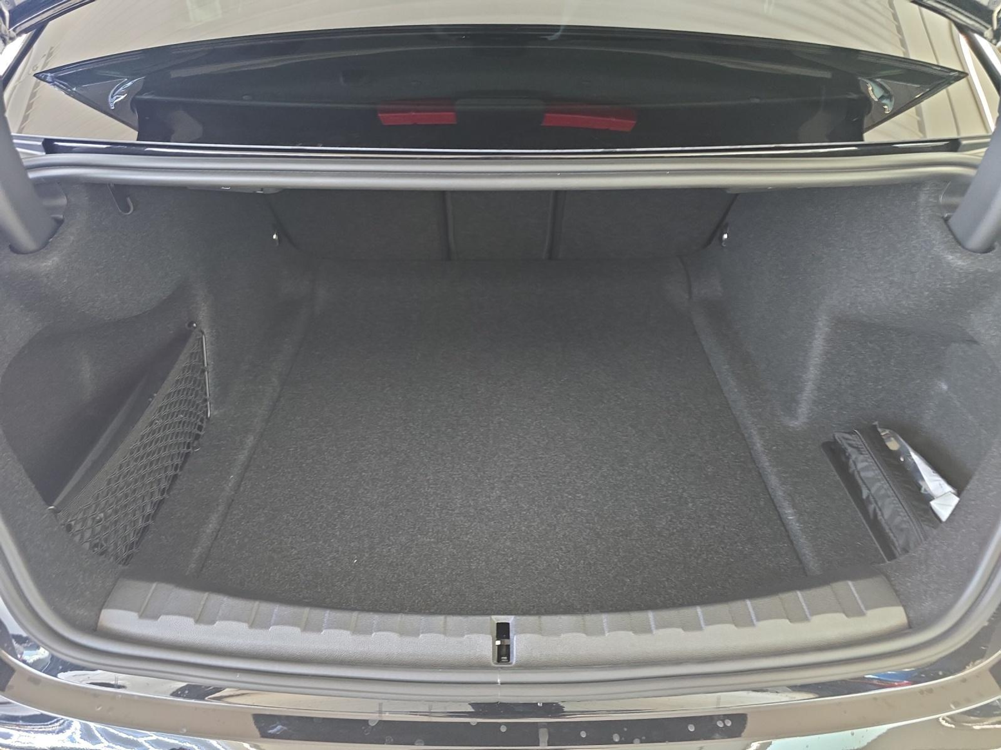 listing desktop thumbnail image 17