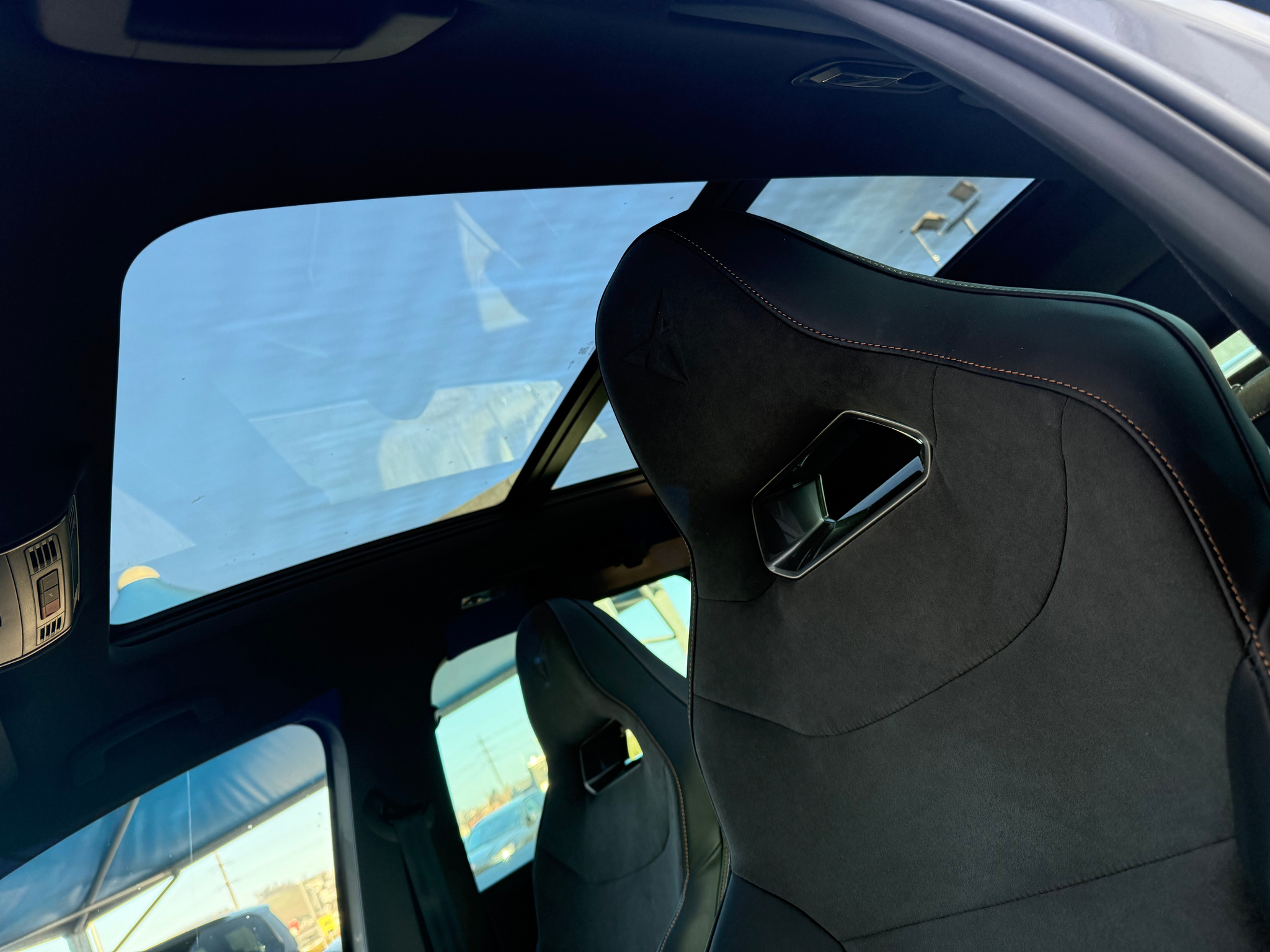 listing desktop thumbnail image 5