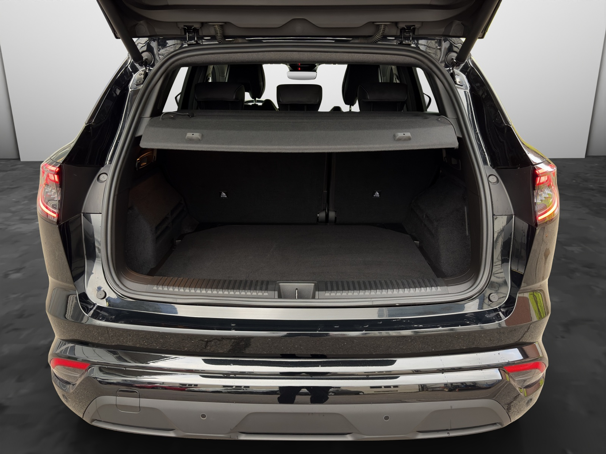 listing desktop thumbnail image 14