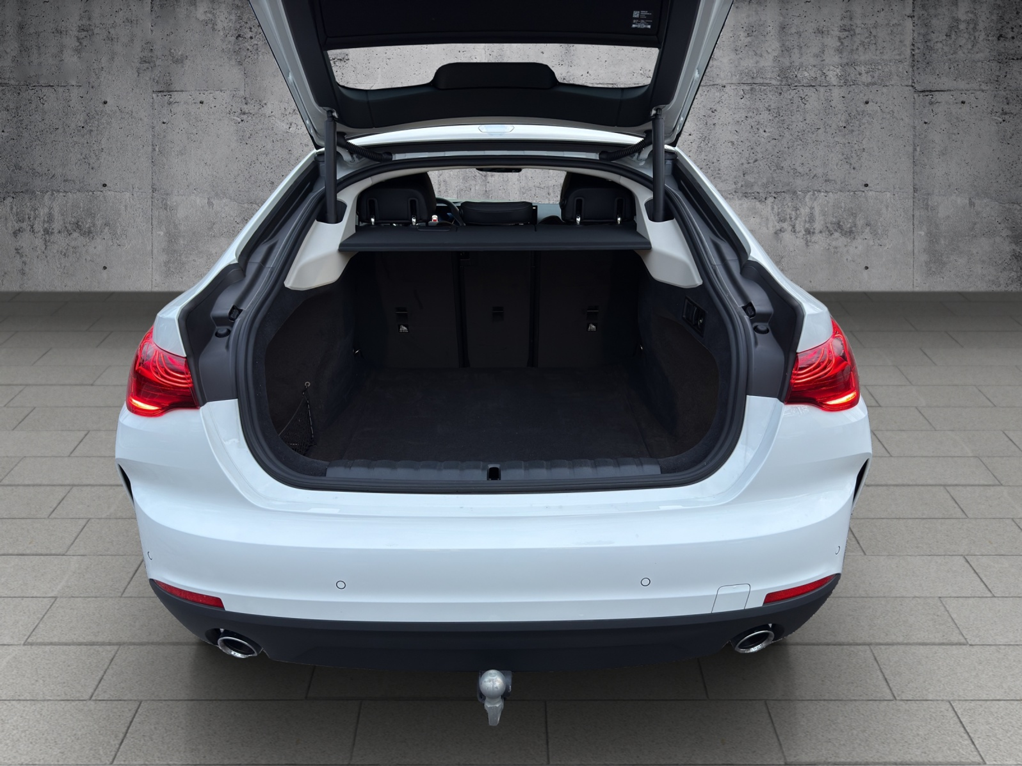 listing desktop thumbnail image 17