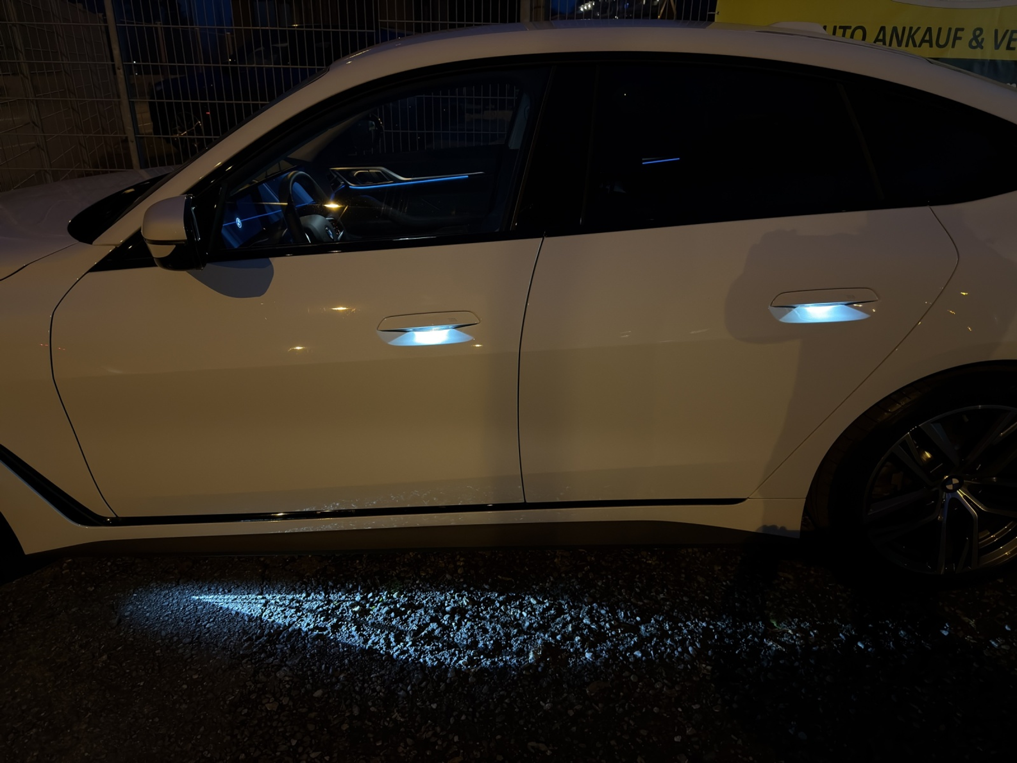 listing desktop thumbnail image 31