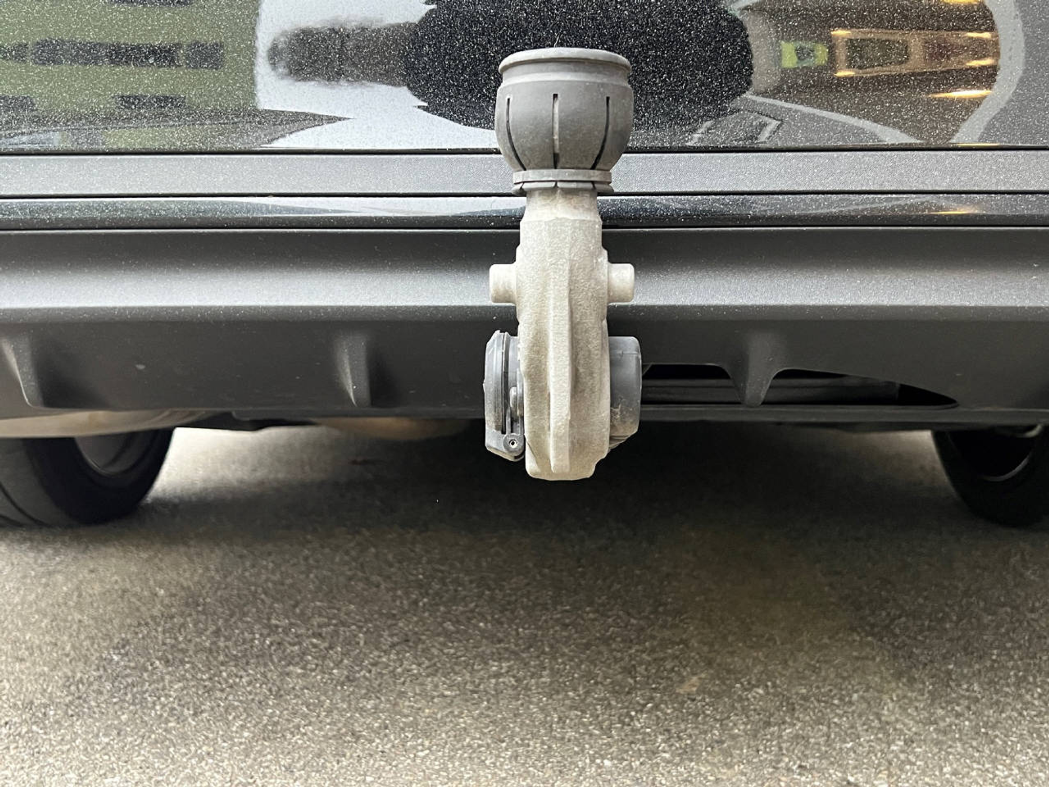 listing desktop thumbnail image 11