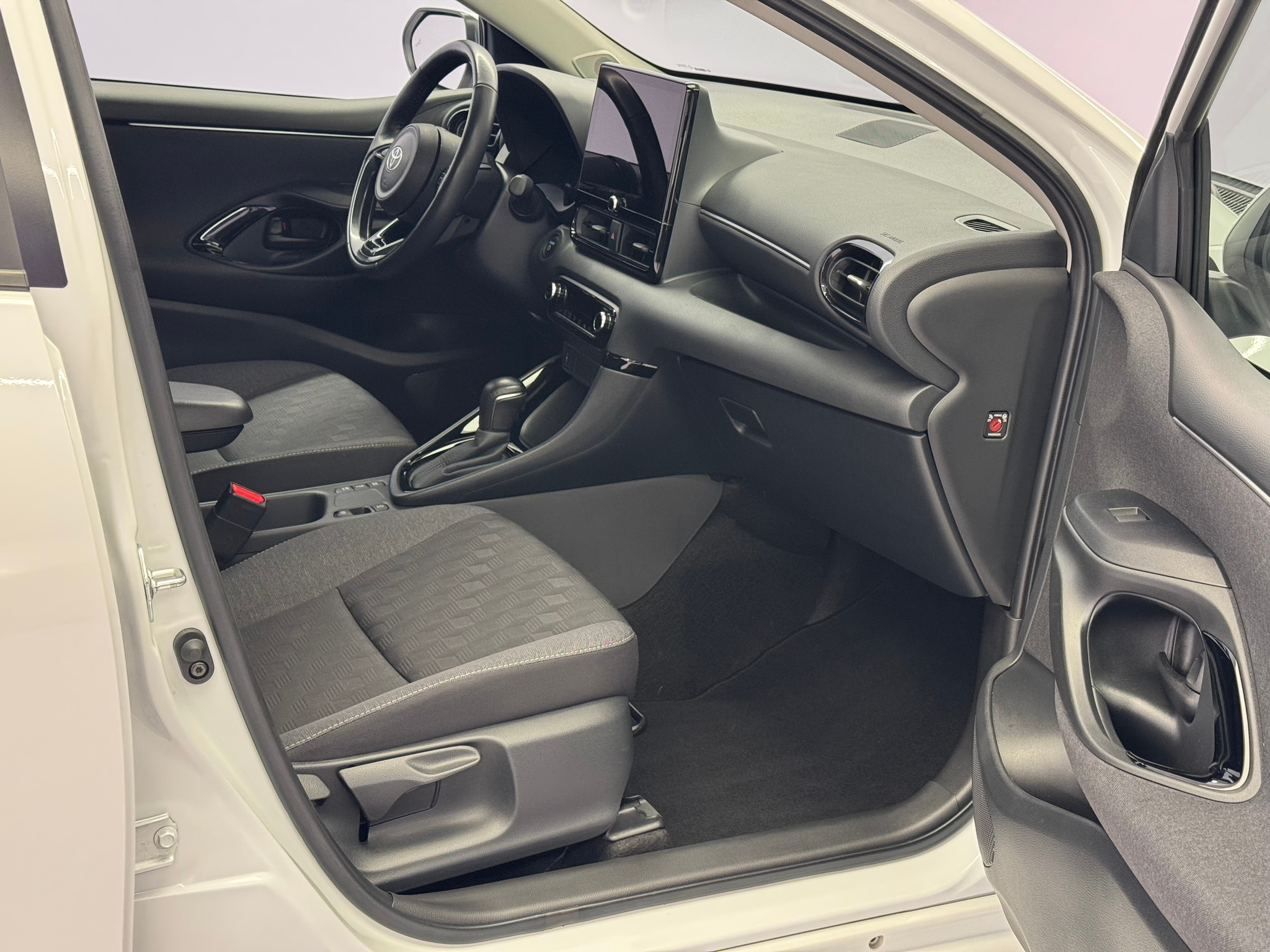 listing desktop thumbnail image 7