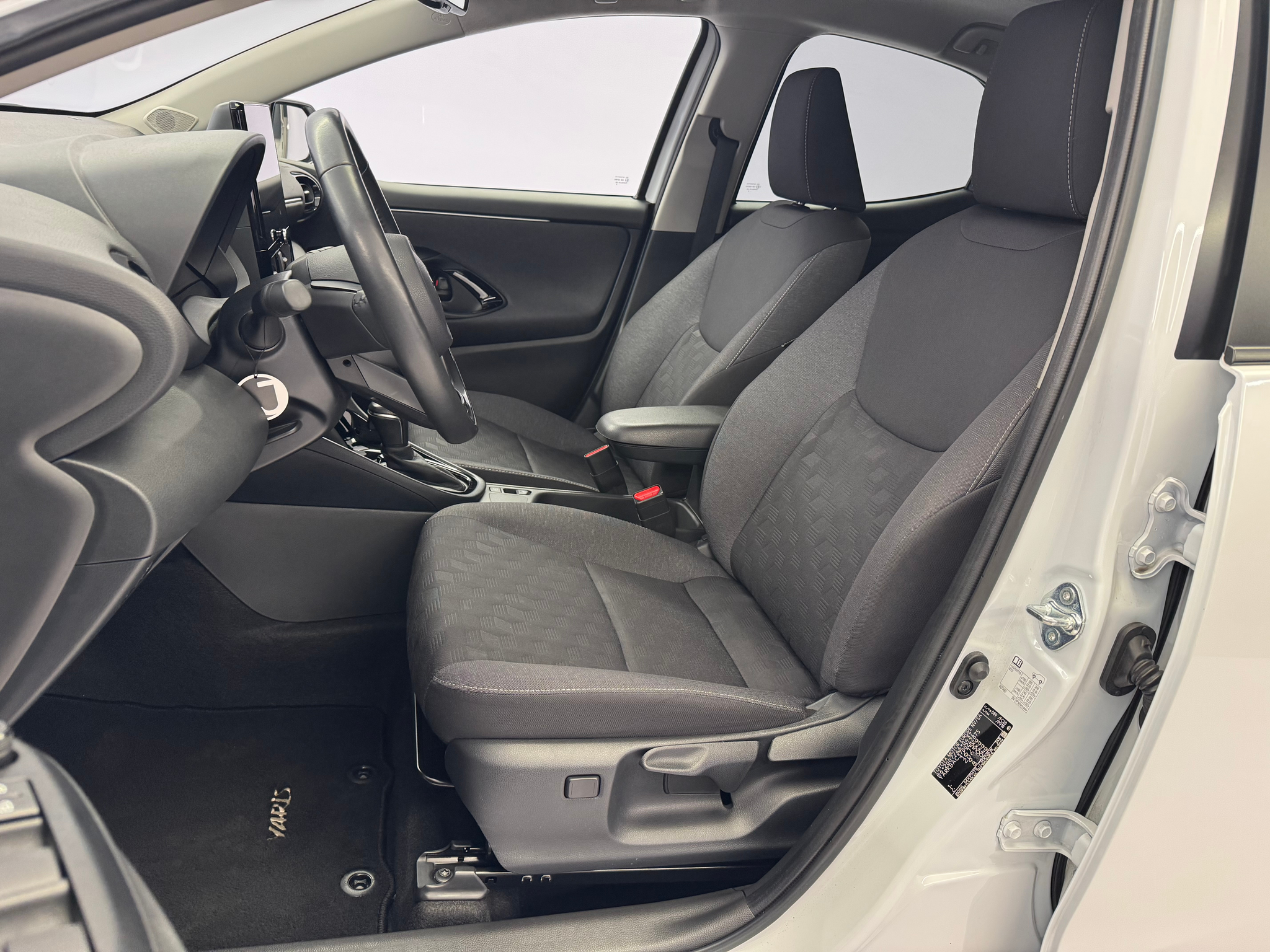 listing desktop thumbnail image 8