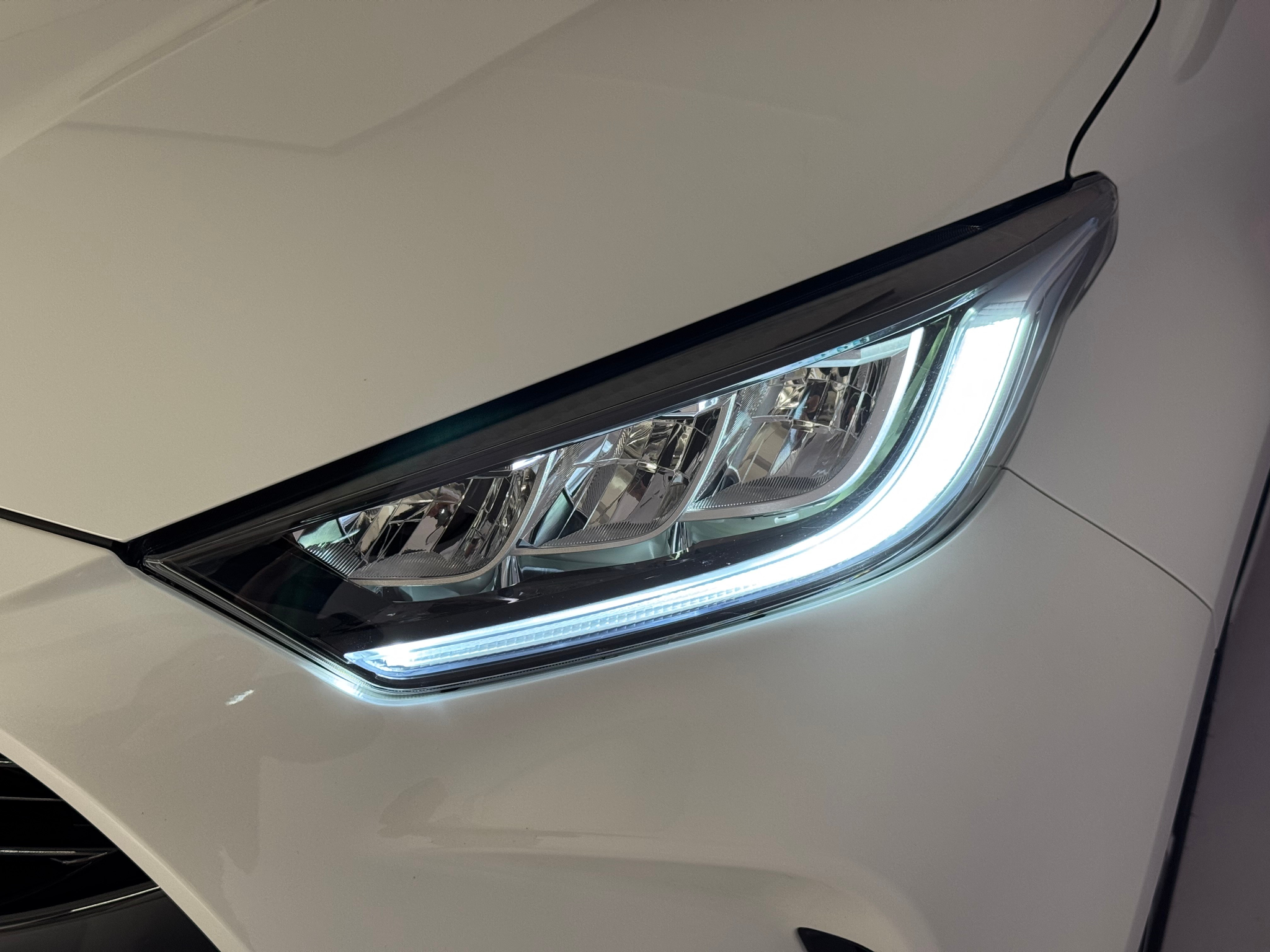 listing desktop thumbnail image 15