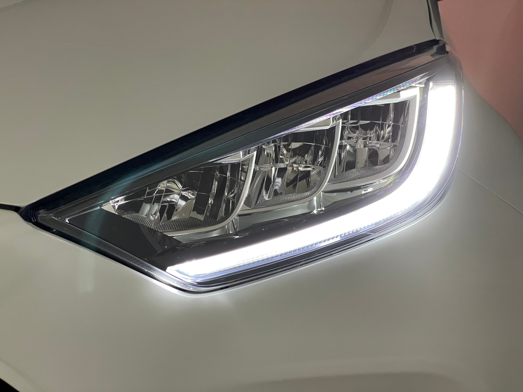 listing desktop thumbnail image 13