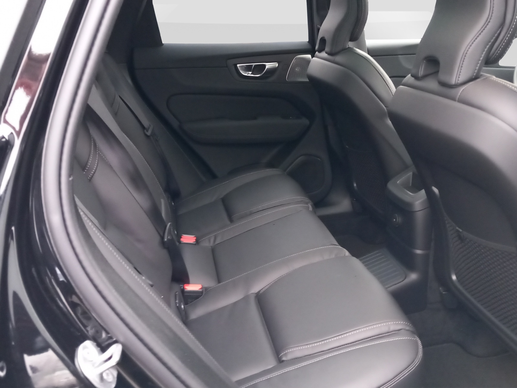 listing desktop thumbnail image 16