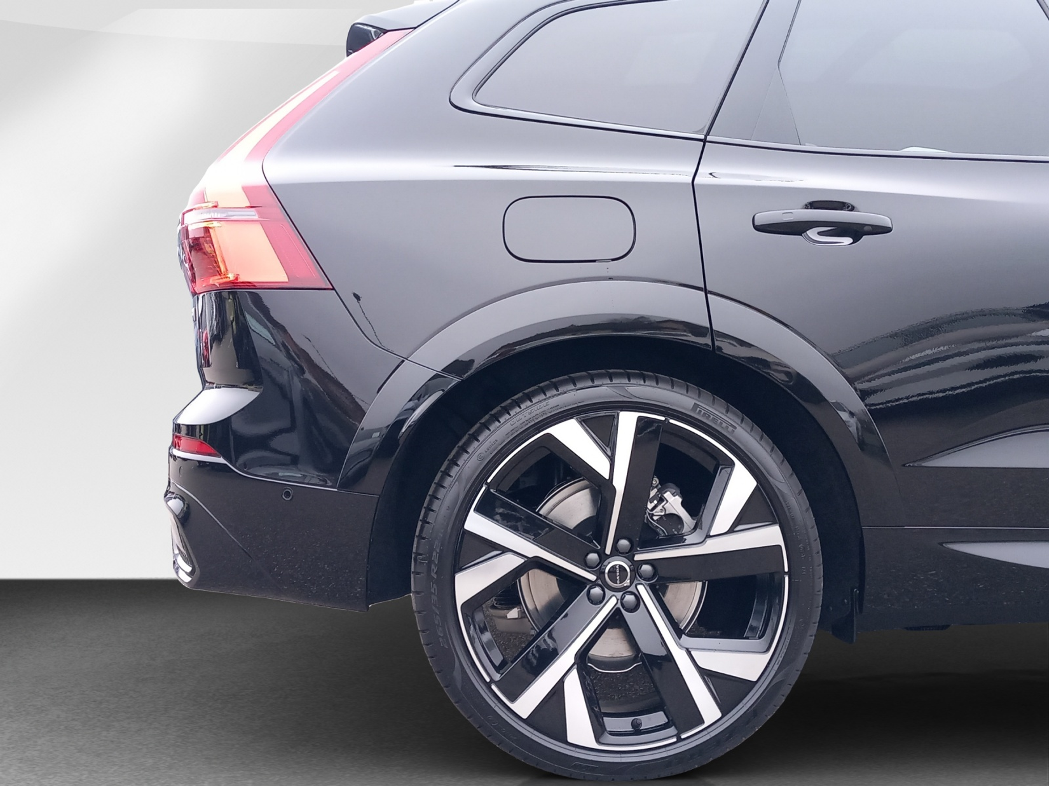 listing desktop thumbnail image 20