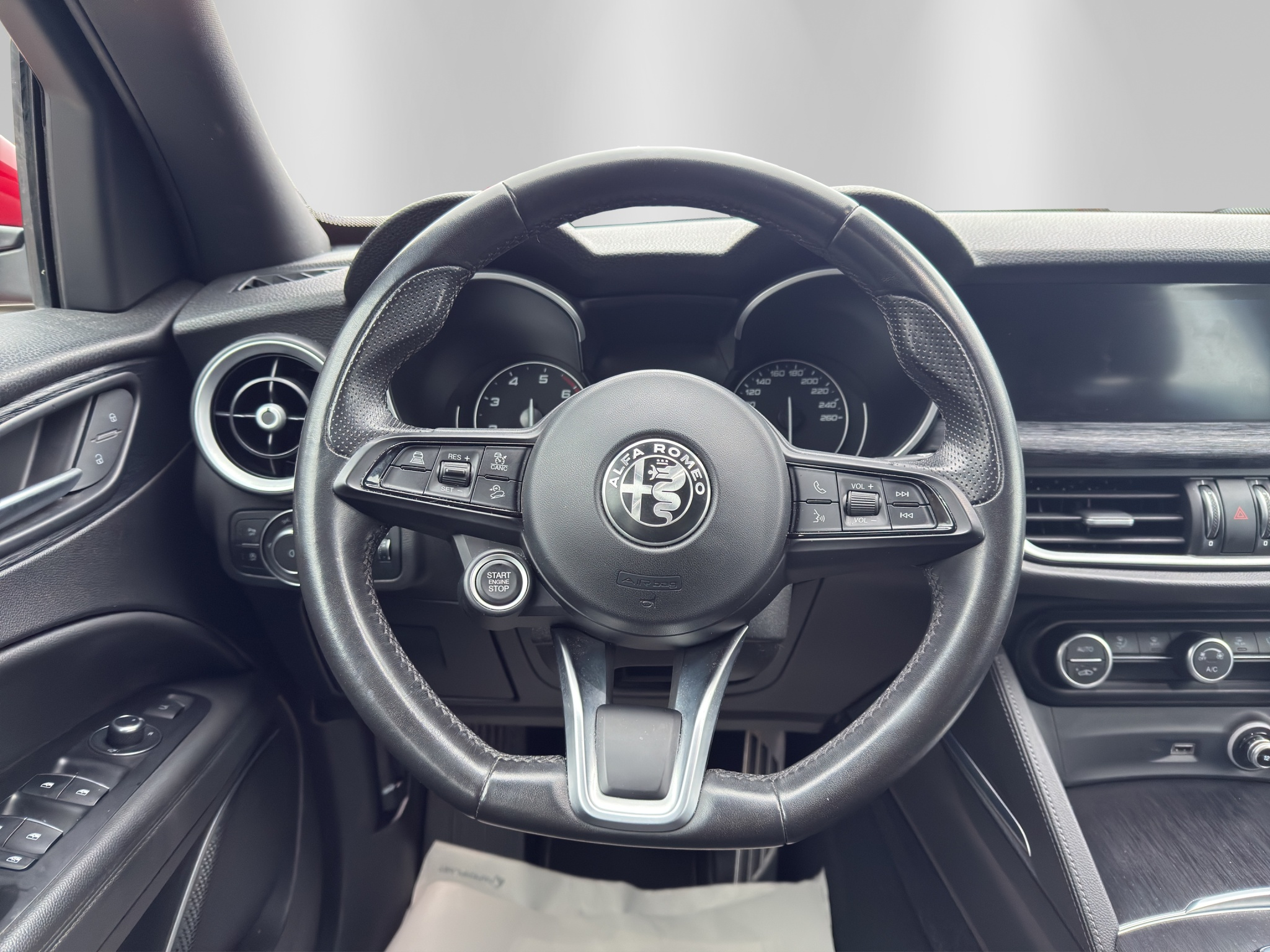 listing desktop thumbnail image 9