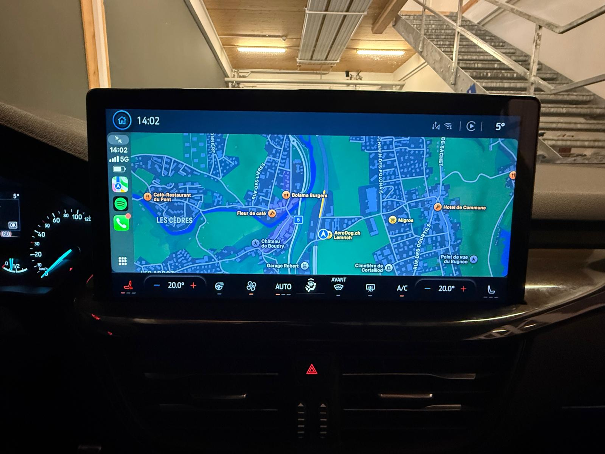 listing desktop thumbnail image 21