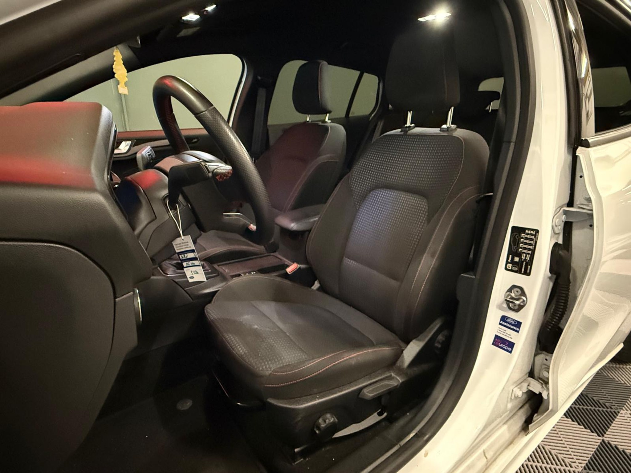 listing desktop thumbnail image 9