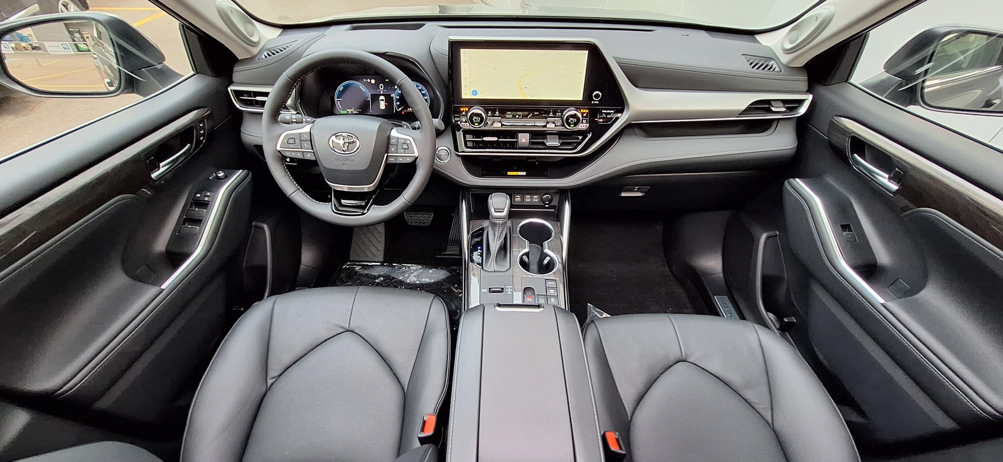 listing desktop thumbnail image 7