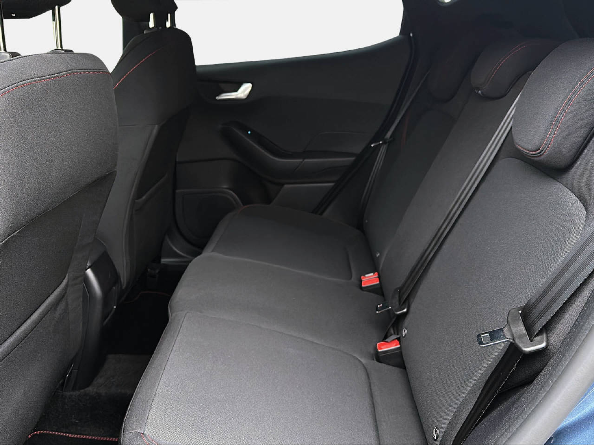 listing desktop thumbnail image 14