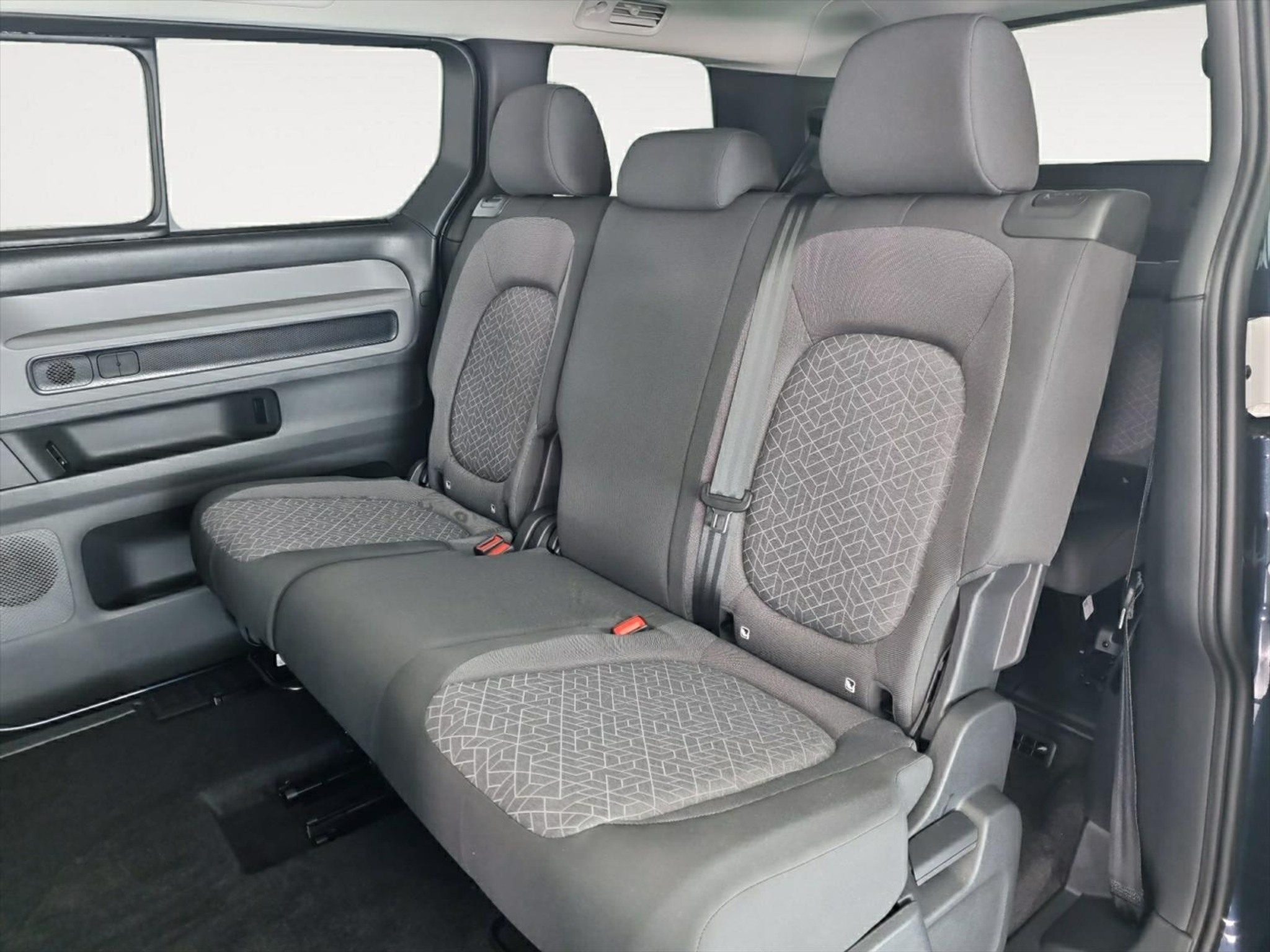 listing desktop thumbnail image 14