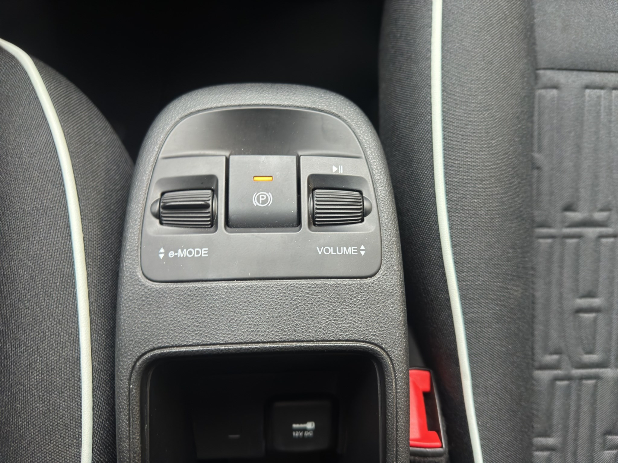 listing desktop thumbnail image 22