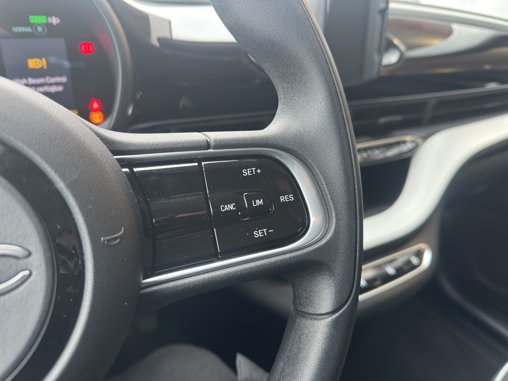 listing desktop thumbnail image 25