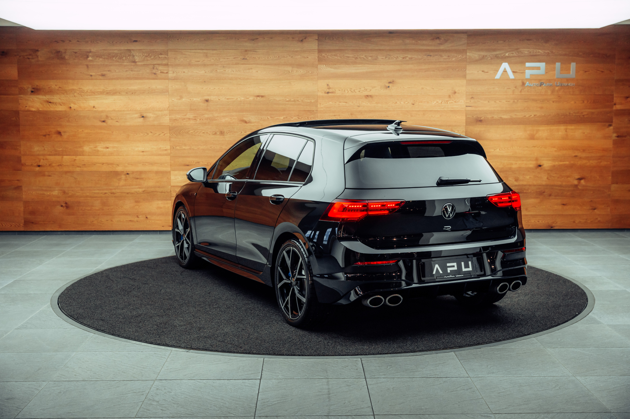 listing desktop thumbnail image 2