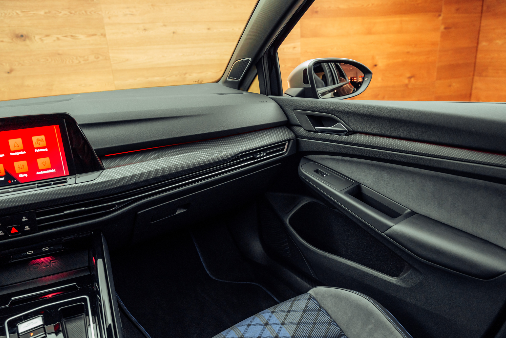 listing desktop thumbnail image 10