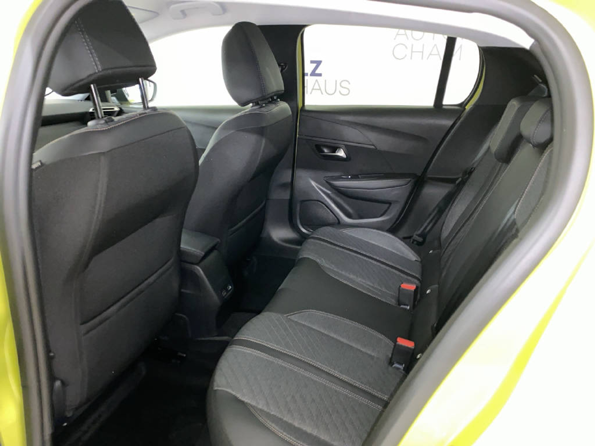 listing desktop thumbnail image 16