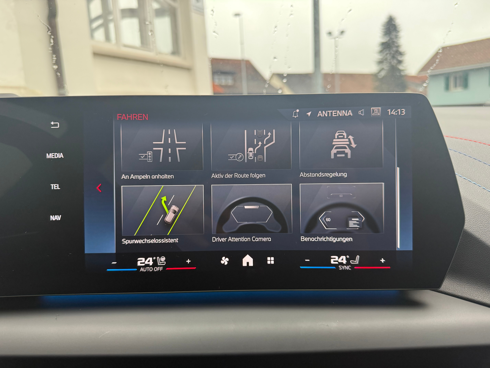 listing desktop thumbnail image 19