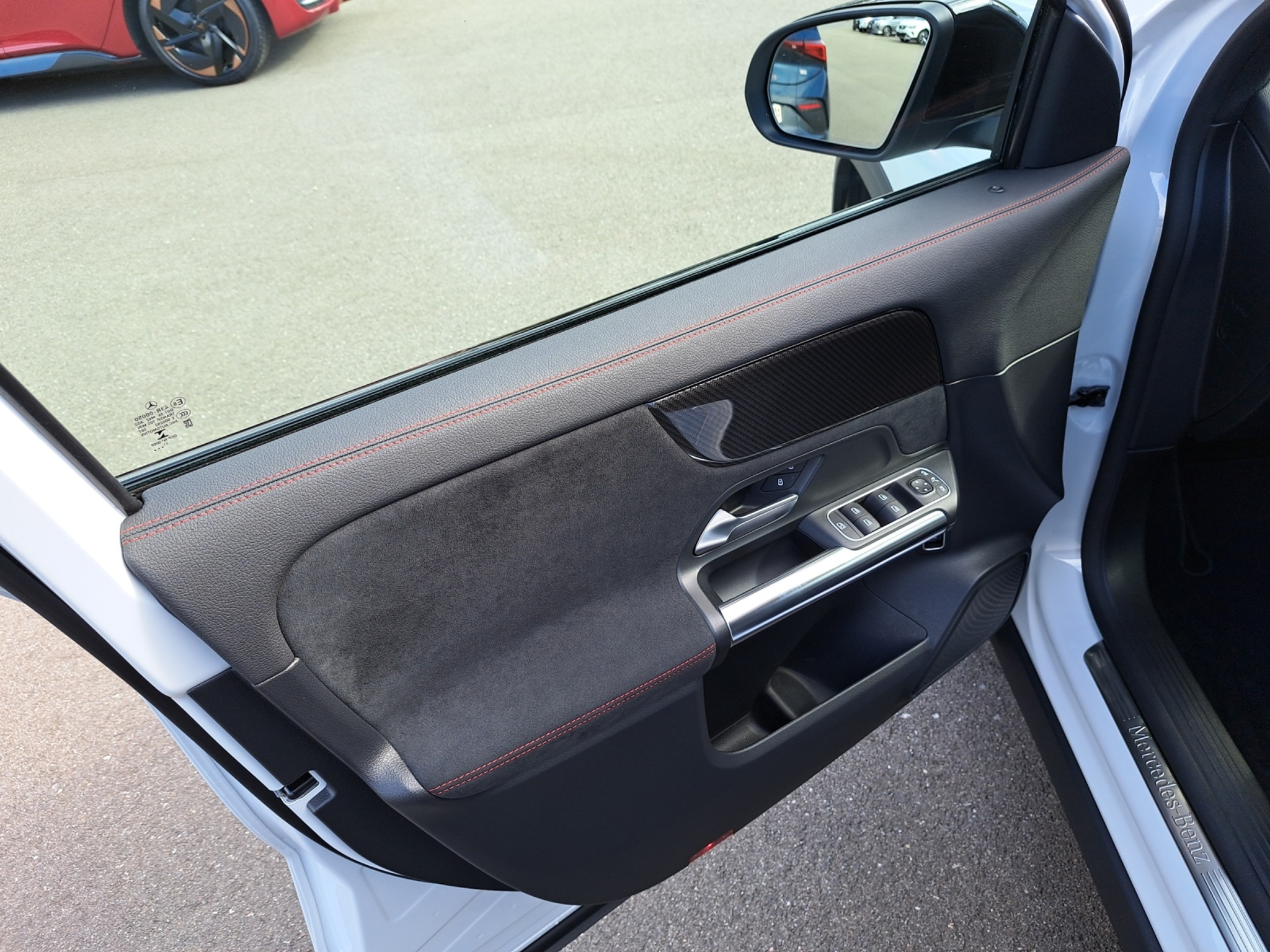 listing desktop thumbnail image 13