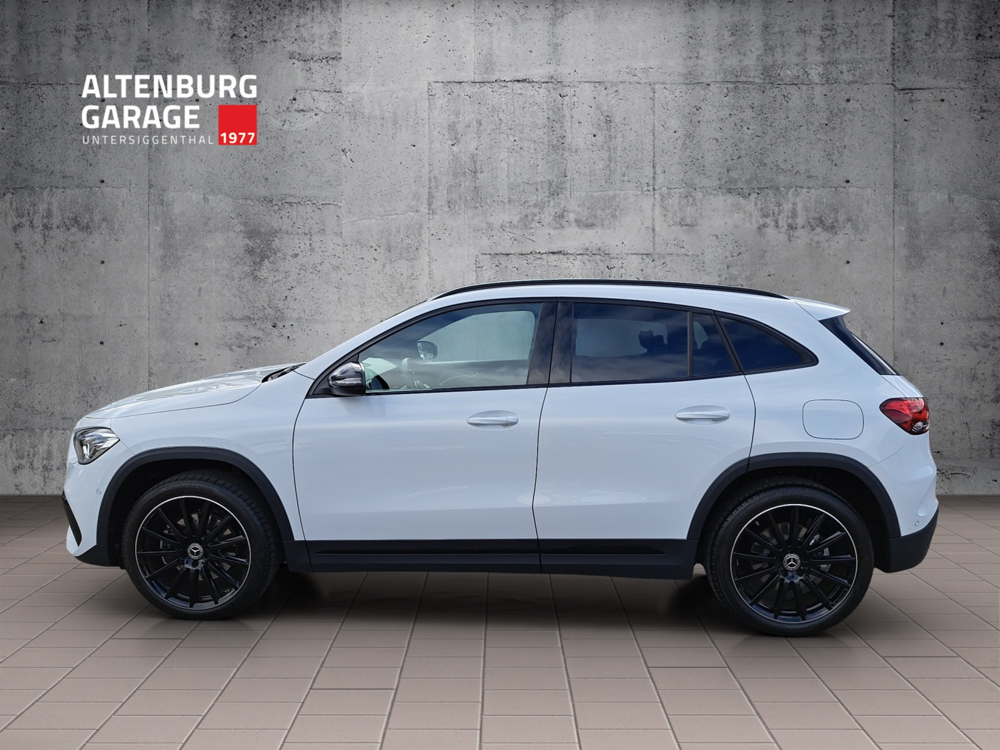 listing desktop thumbnail image 1