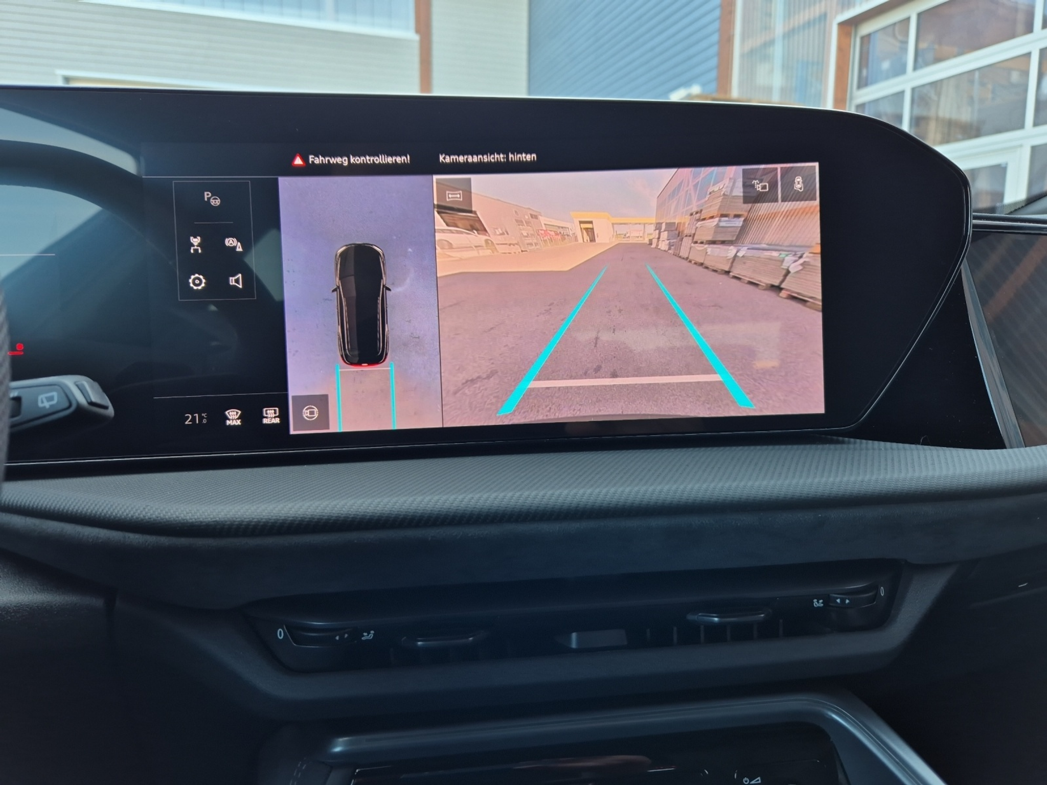 listing desktop thumbnail image 12