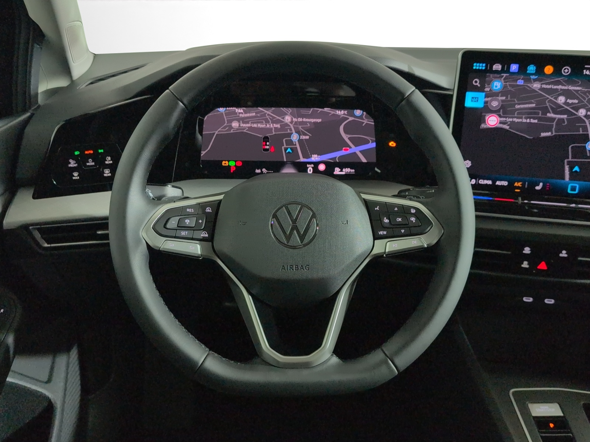 listing desktop thumbnail image 11