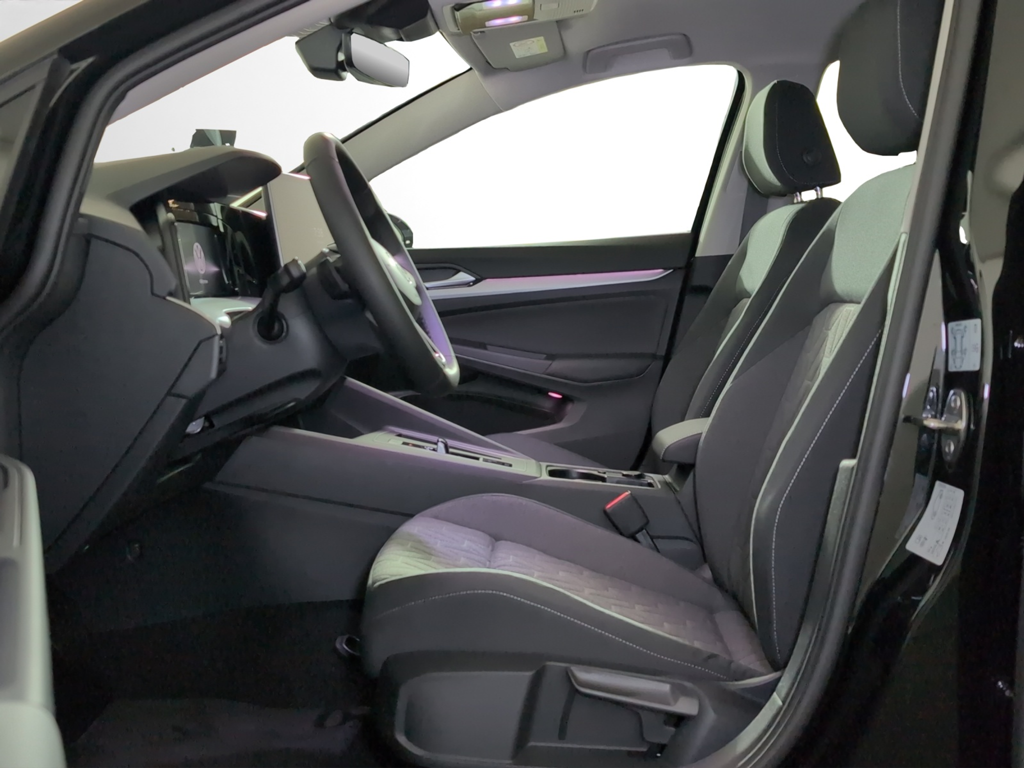 listing desktop thumbnail image 5