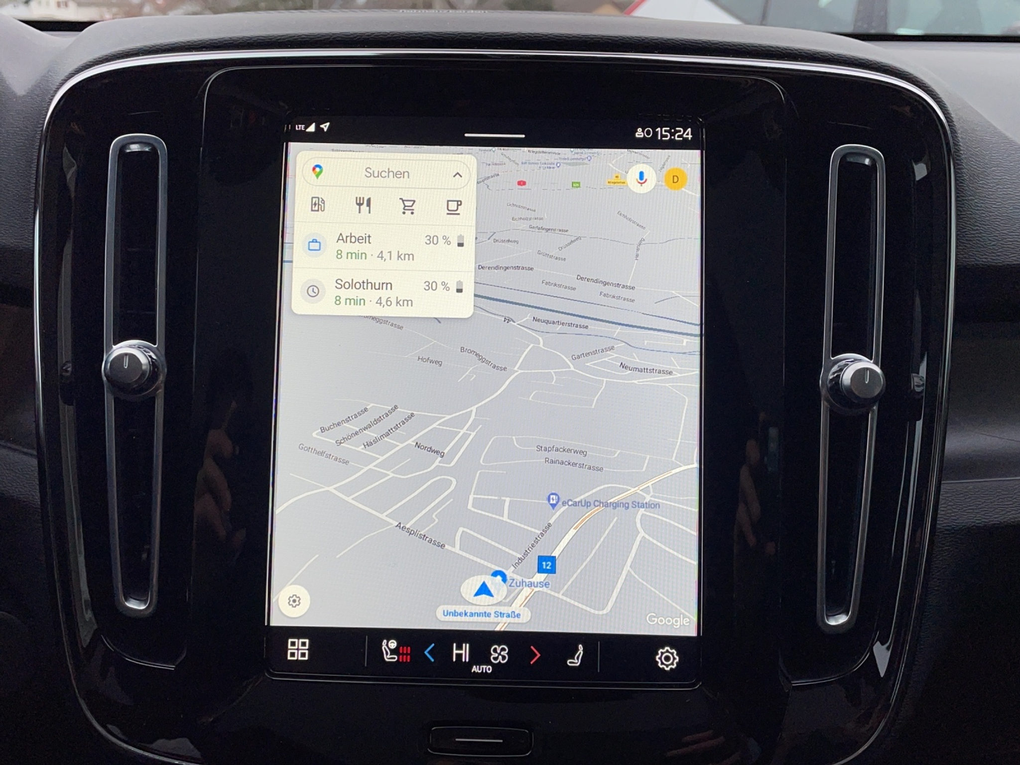 listing desktop thumbnail image 12