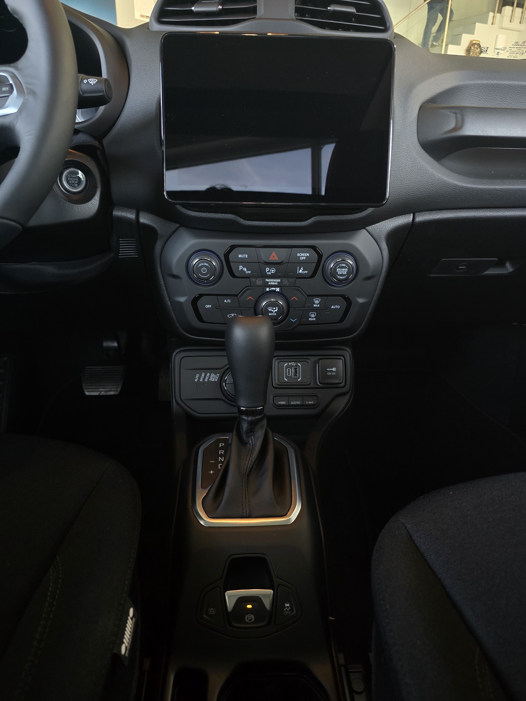 listing desktop thumbnail image 7