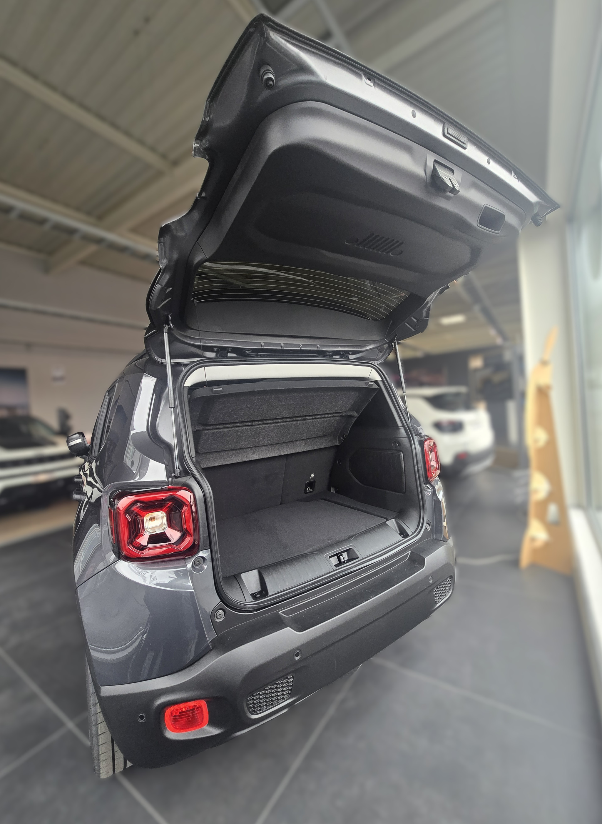 listing desktop thumbnail image 19