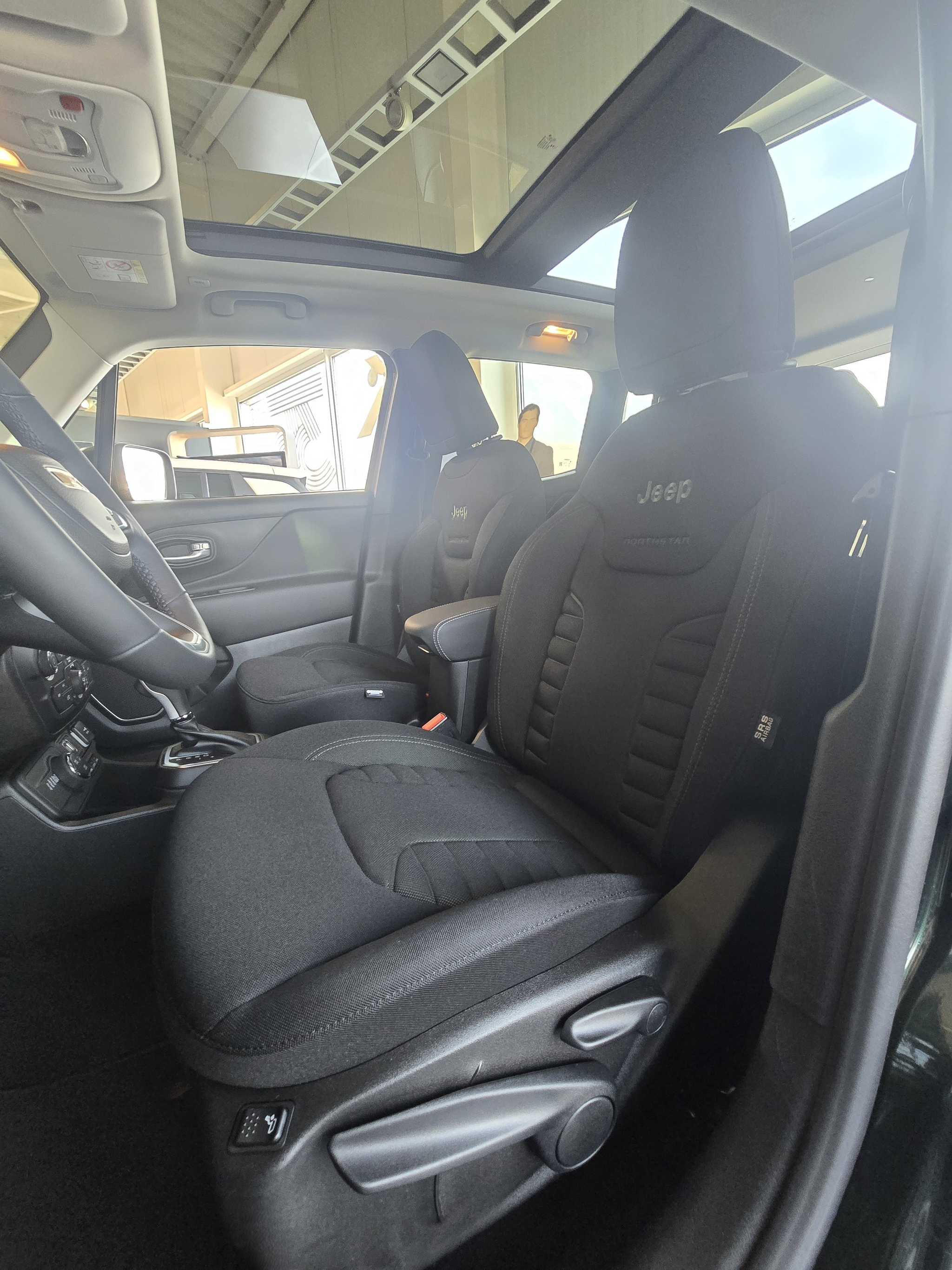 listing desktop thumbnail image 14