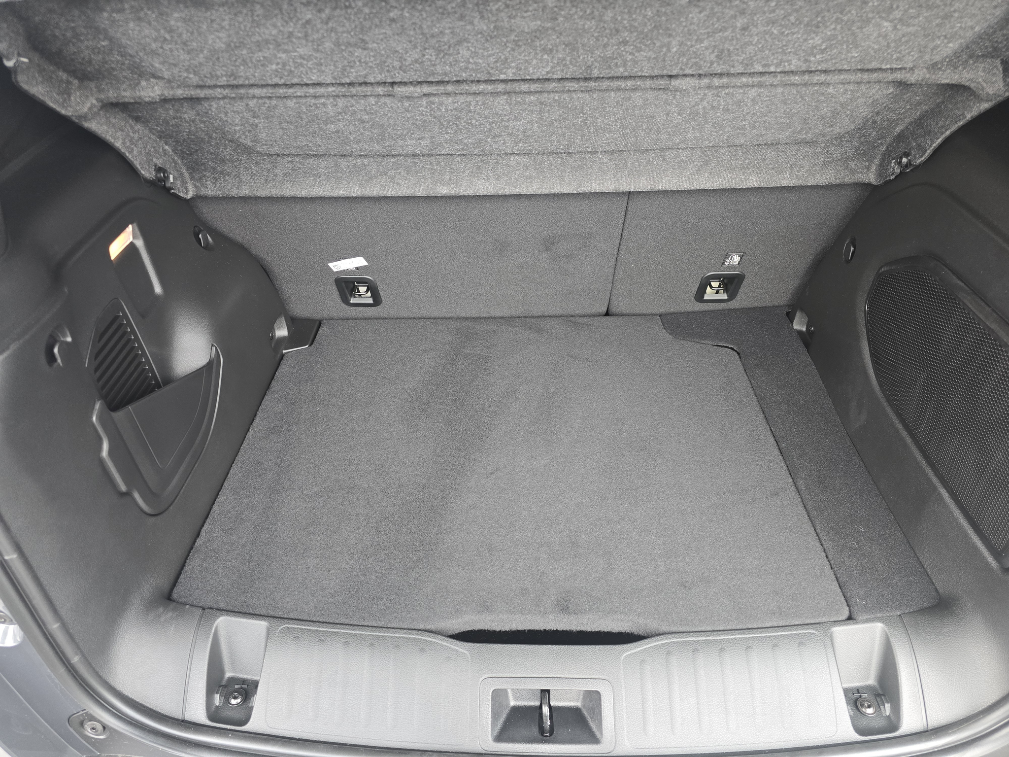 listing desktop thumbnail image 20