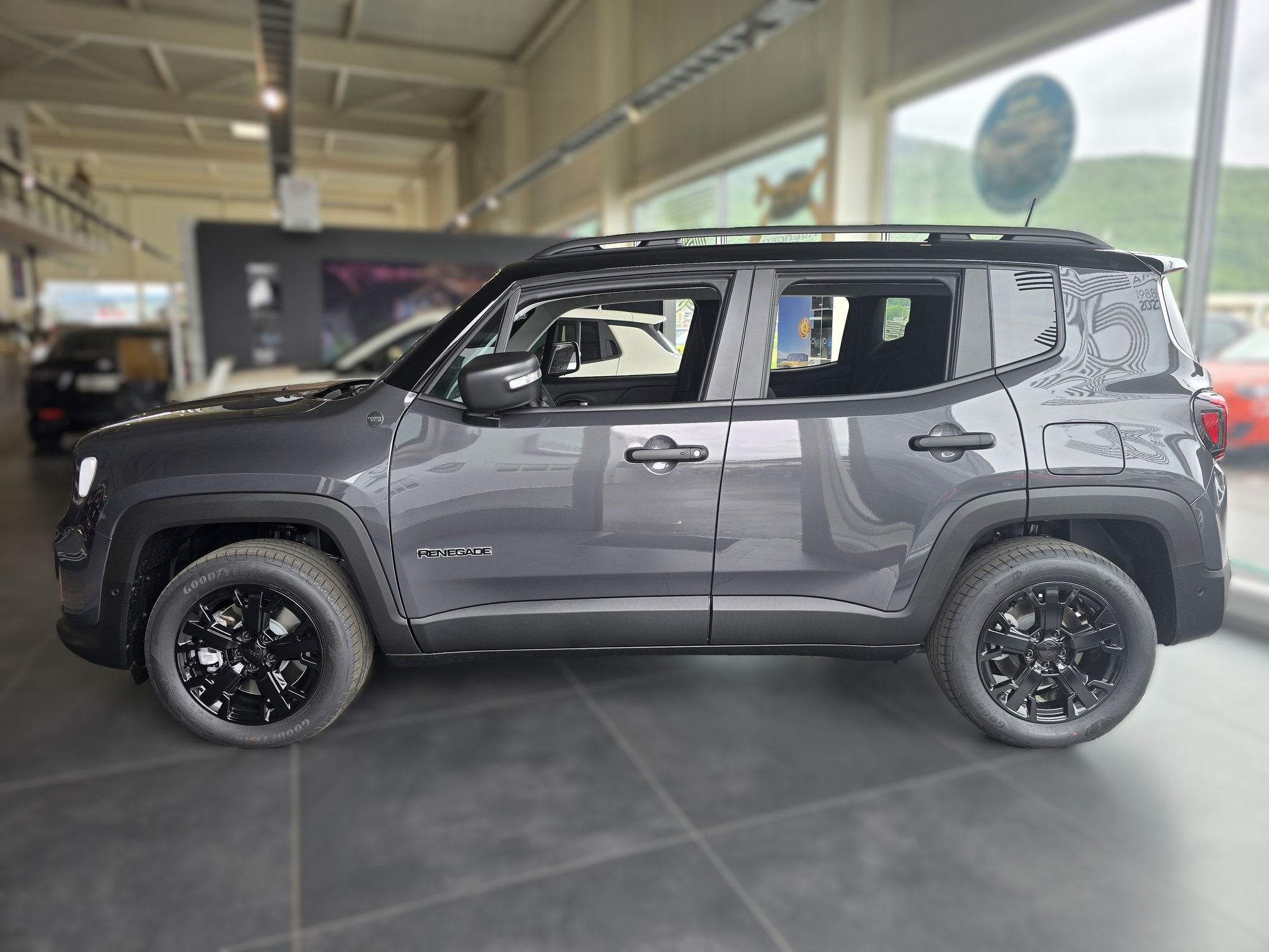 listing desktop thumbnail image 1