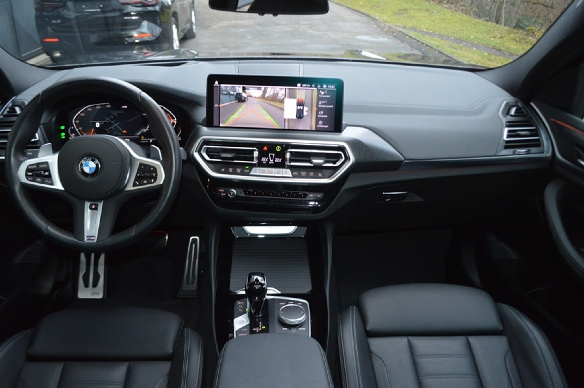 listing desktop thumbnail image 10