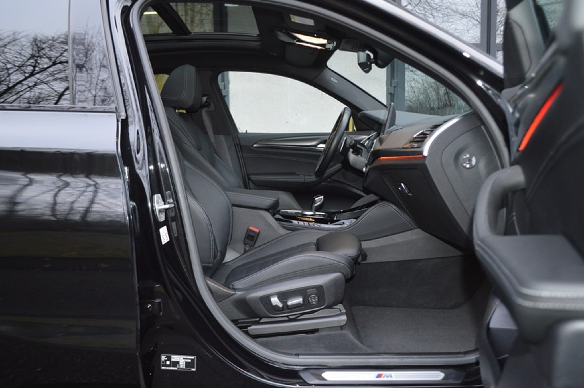 listing desktop thumbnail image 7