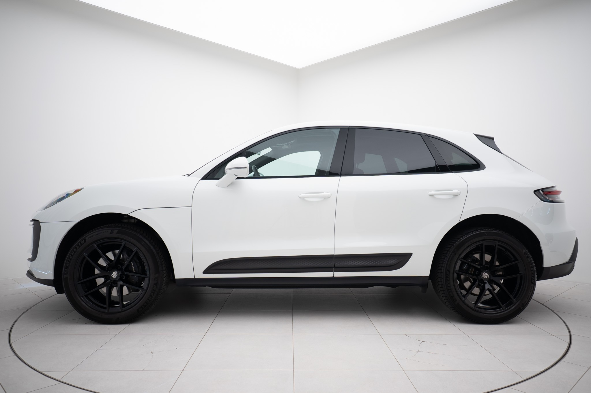 car-image-1