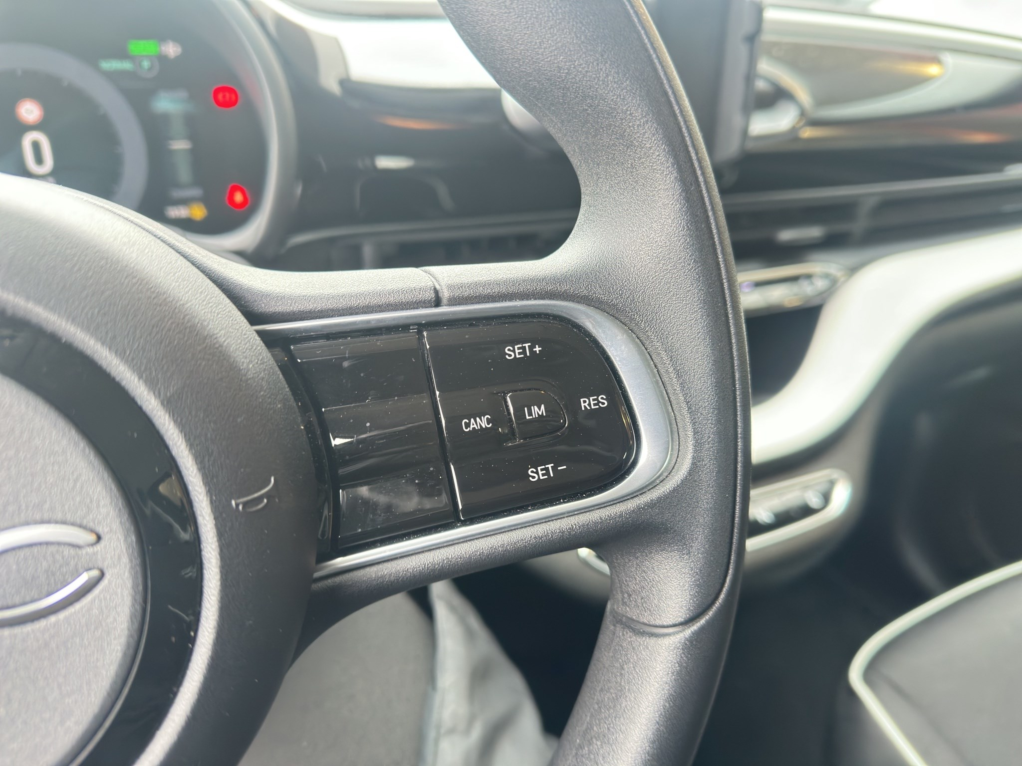 listing desktop thumbnail image 23