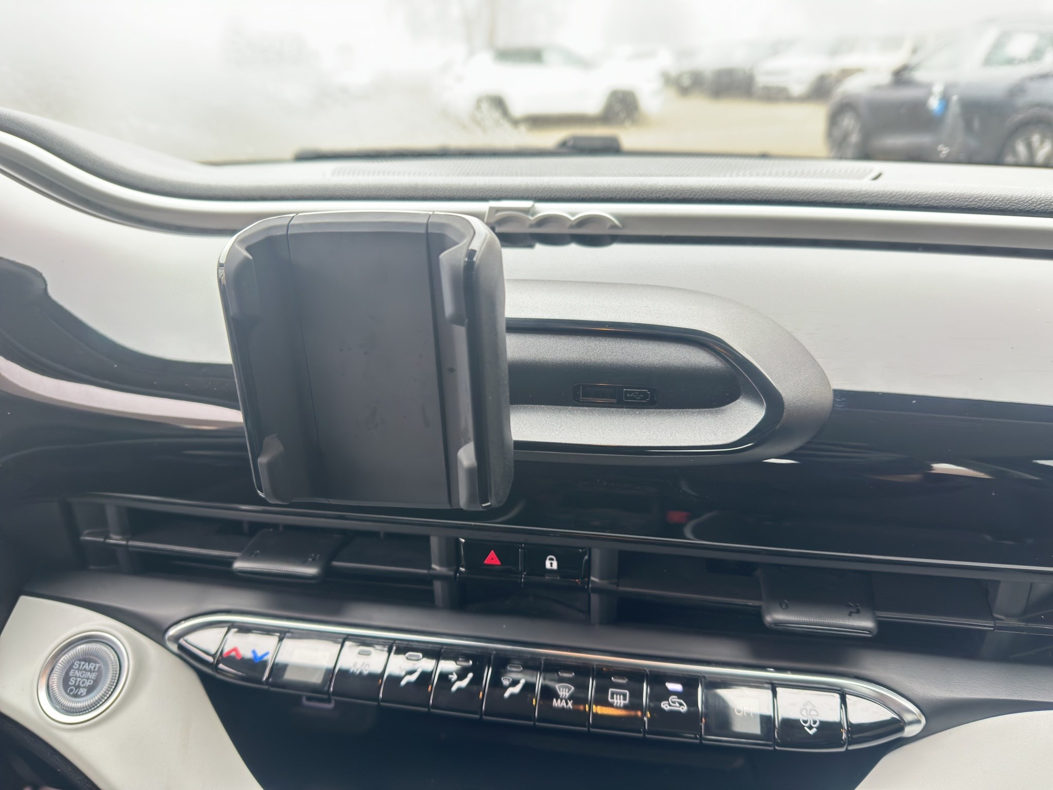 listing desktop thumbnail image 25