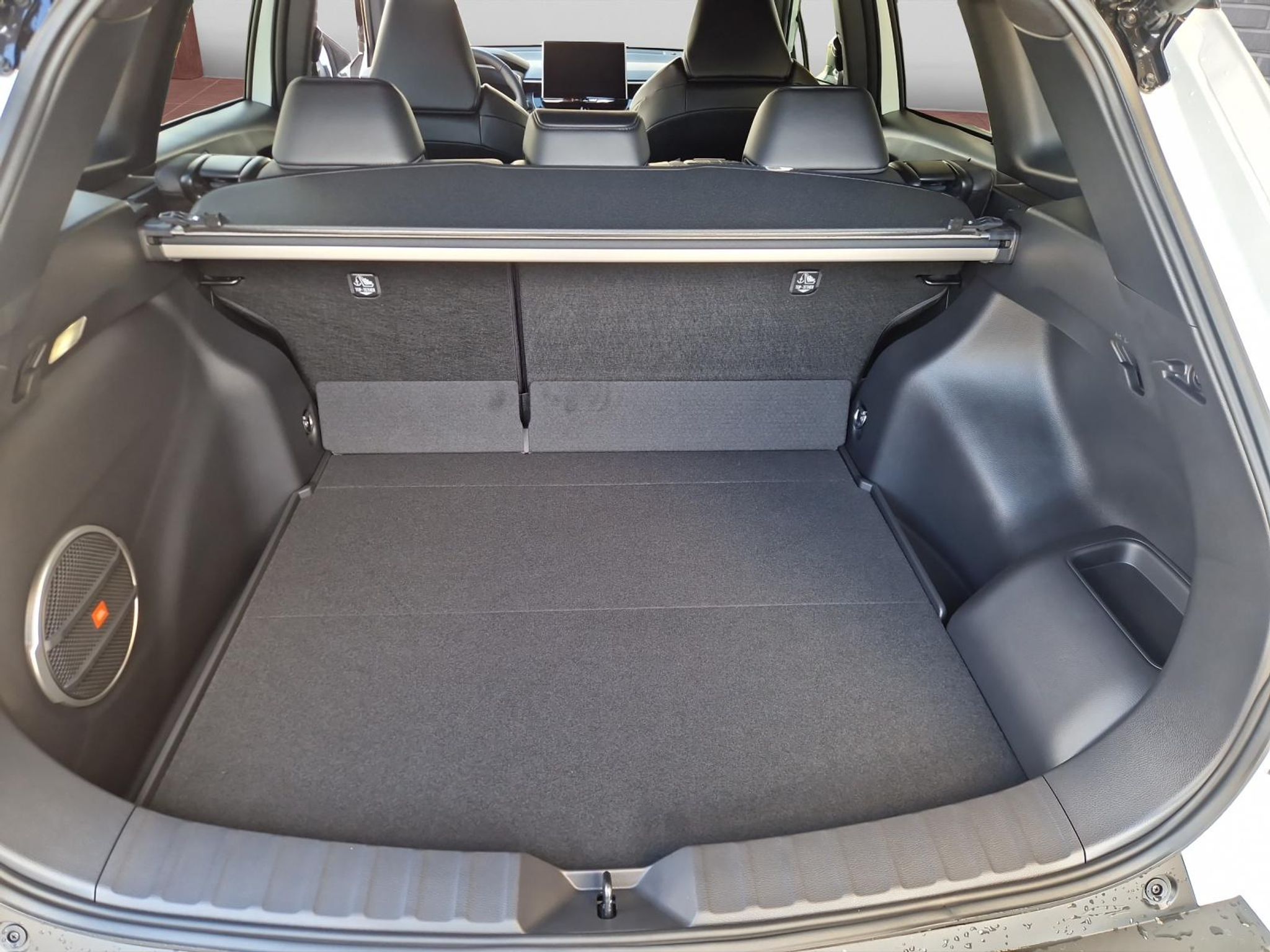 listing desktop thumbnail image 10