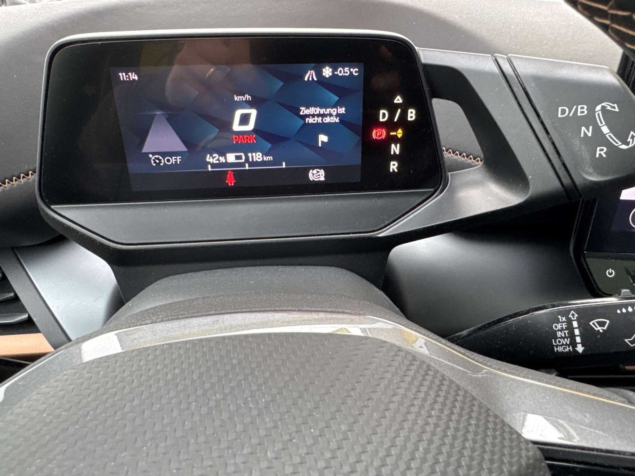 listing desktop thumbnail image 11