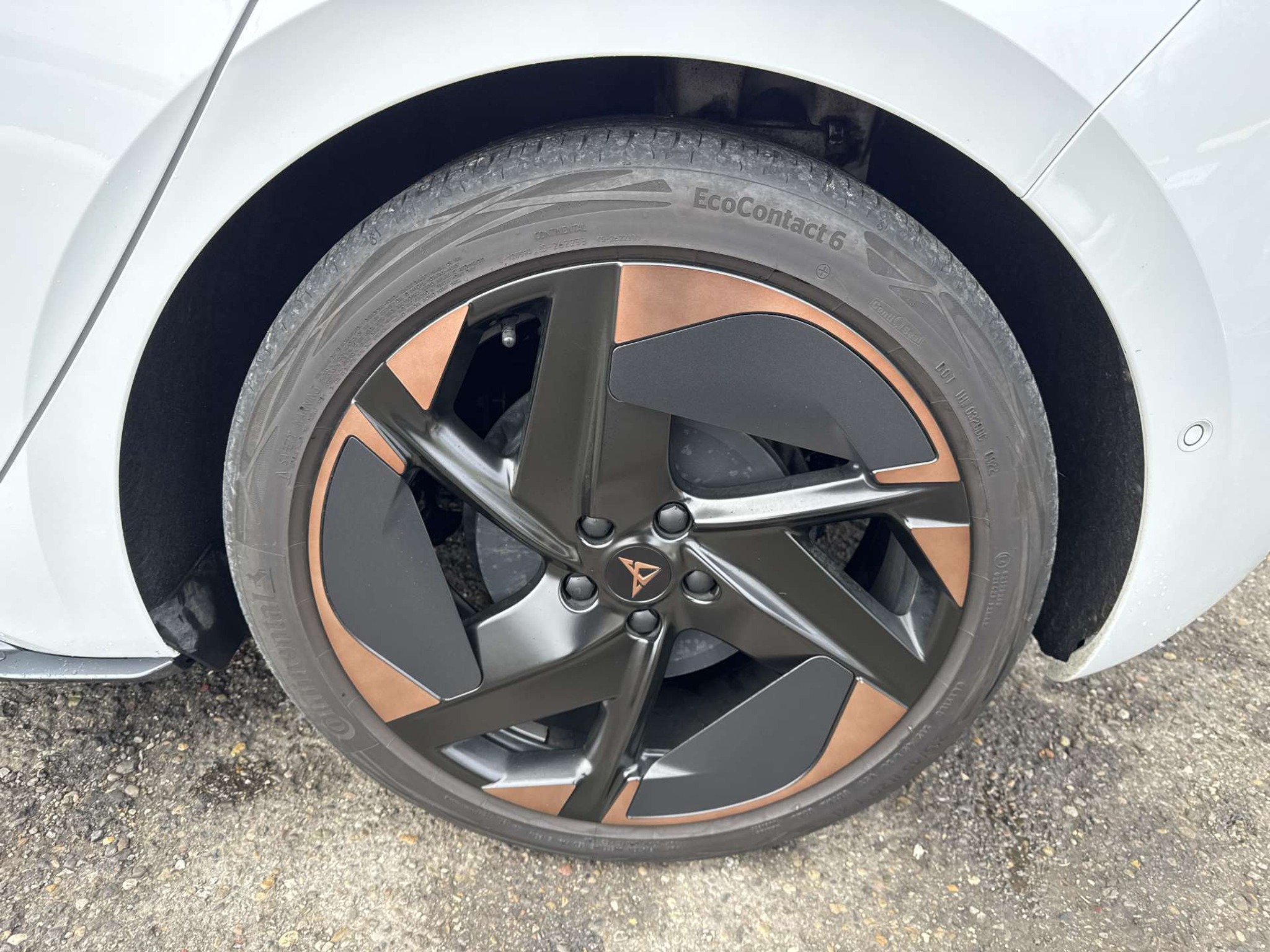 listing desktop thumbnail image 9