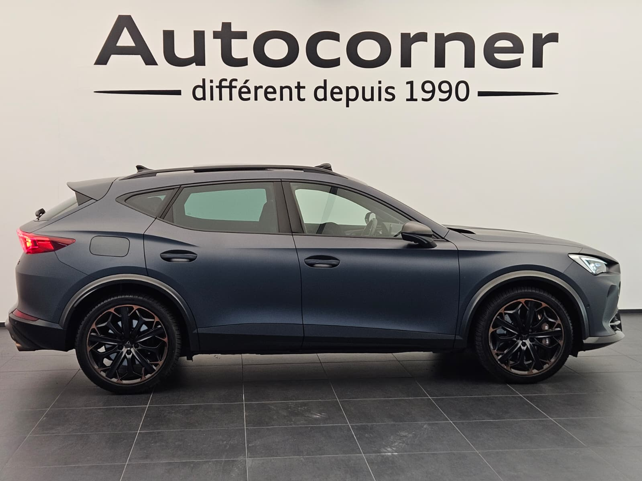 listing desktop thumbnail image 1