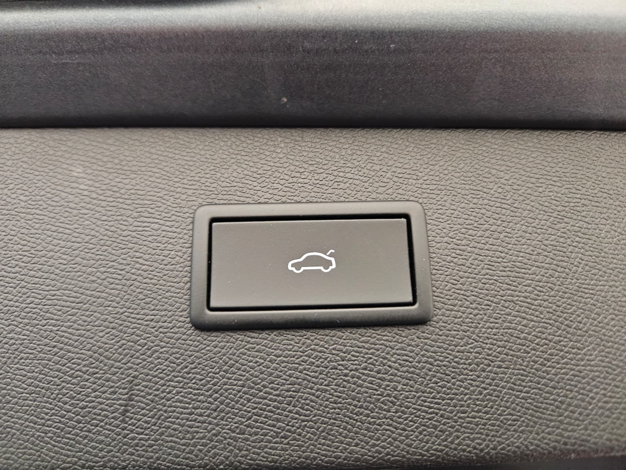 listing desktop thumbnail image 15