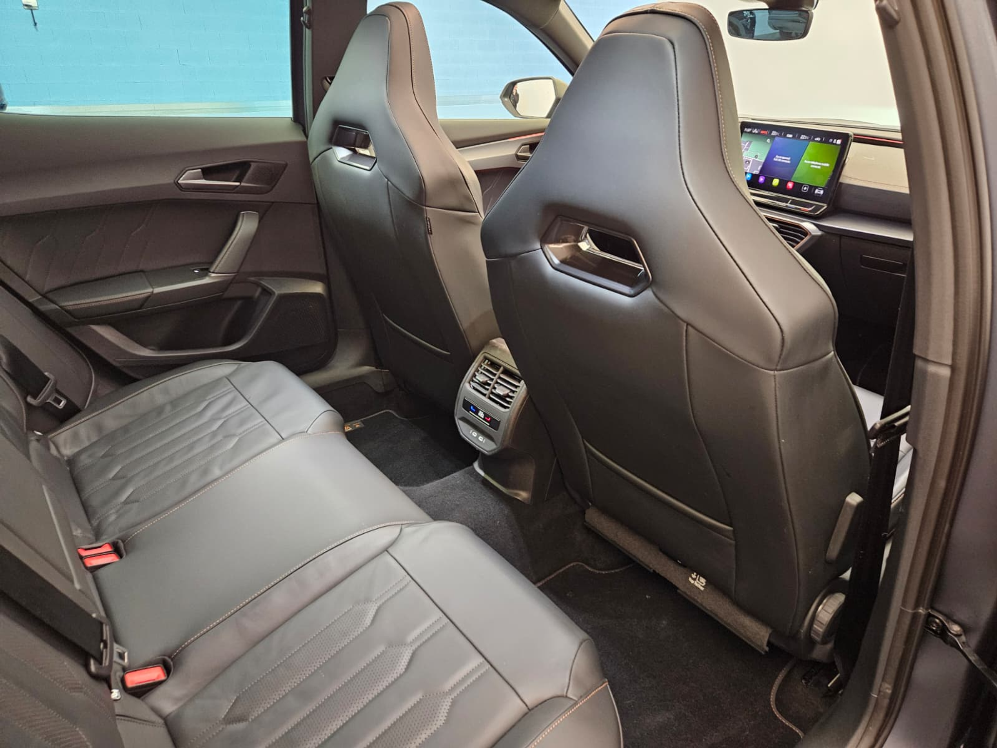 listing desktop thumbnail image 13